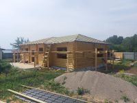 Строительство одноэтажного дома из оцилиндрованного бревна